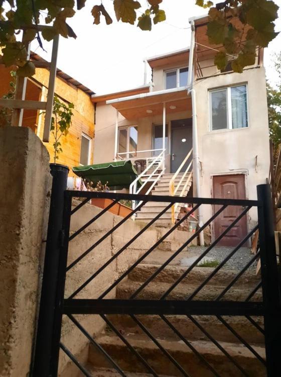 Apart-Otel Nino Borjomi Exterior photo
